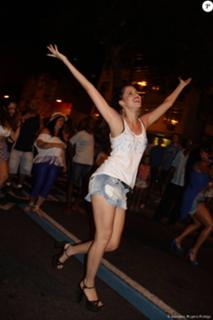 Agatha Moreira feet photo thumbnail