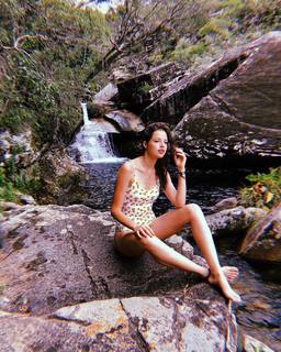 Agatha Moreira feet photo thumbnail