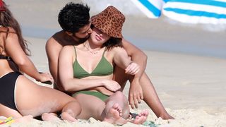 Agatha Moreira feet photo thumbnail