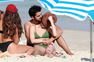 Agatha Moreira feet photo thumbnail