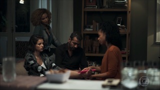 Agatha Moreira feet photo thumbnail