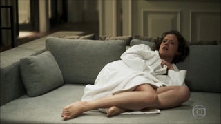 Agatha Moreira feet photo thumbnail