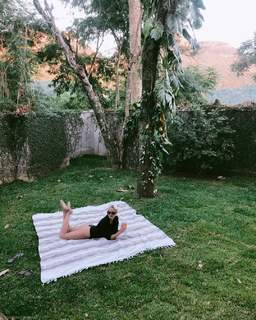 Agatha Moreira feet photo thumbnail