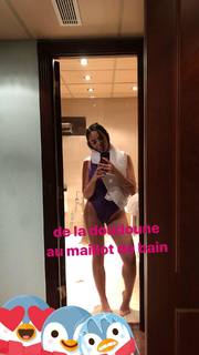 Agathe Auproux feet photo thumbnail