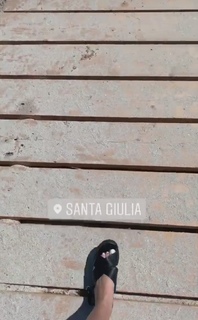 Agathe Auproux feet photo thumbnail