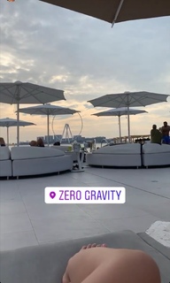 Agathe Auproux feet photo thumbnail