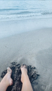 Agathe Auproux feet photo thumbnail