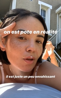 Agathe Auproux feet photo thumbnail