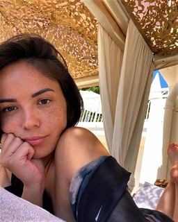 Agathe Auproux feet photo thumbnail