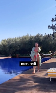 Agathe Auproux feet photo thumbnail