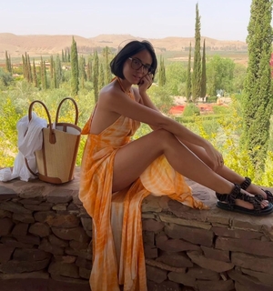 Agathe Auproux feet photo thumbnail