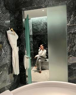 Agathe Auproux feet photo thumbnail