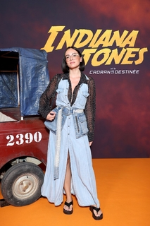 Agathe Auproux feet photo thumbnail