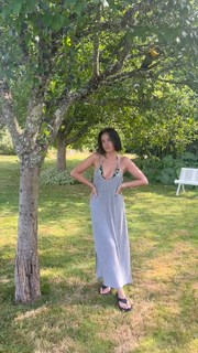 Agathe Auproux feet photo thumbnail