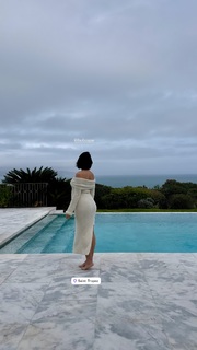 Agathe Auproux feet photo thumbnail
