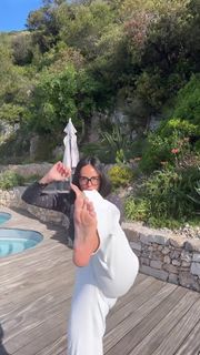 Agathe Auproux feet photo 6