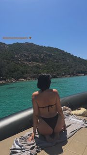 Agathe Auproux feet photo 1