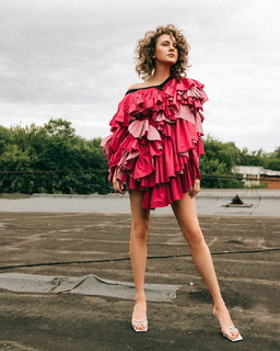 Aglaya Tarasova feet photo 14