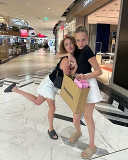 Aglaya Tarasova feet photo 6