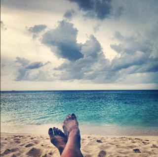 Agnes Bruckner feet photo 20