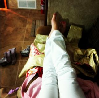 Agnes Bruckner feet photo 13