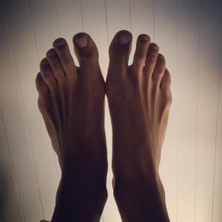 Agnes Bruckner feet photo 8