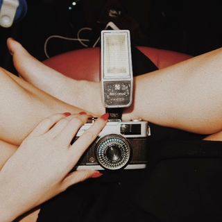 Agnes Monica feet photo 1