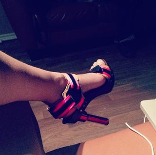 Agnes Monica feet photo 3