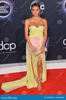Agnes Monica feet photo 13