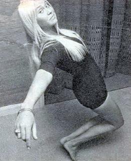 Agnetha Fältskog feet photo thumbnail