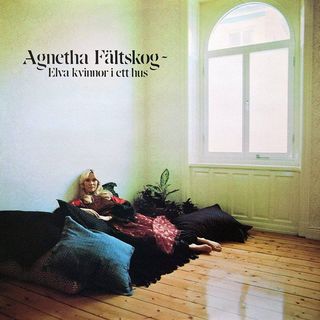 Agnetha Fältskog feet photo thumbnail