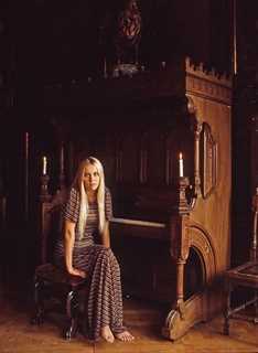 Agnetha Fältskog feet photo thumbnail