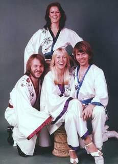 Agnetha Fältskog feet photo thumbnail