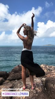 Agnieszka Kaczorowska feet photo thumbnail