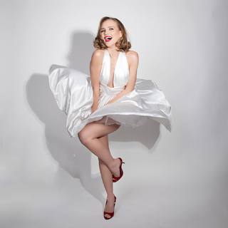 Agnieszka Kaczorowska feet photo thumbnail