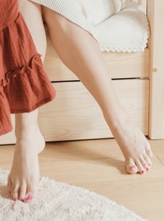 Agnieszka Kaczorowska feet photo thumbnail