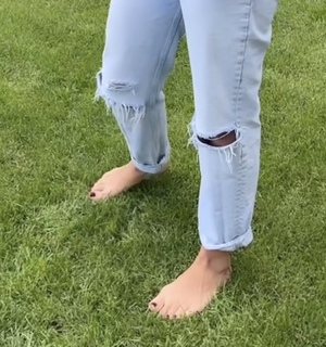 Agnieszka Kaczorowska feet photo thumbnail