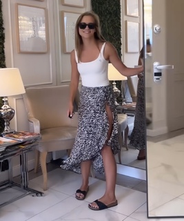 Agnieszka Kaczorowska feet photo thumbnail