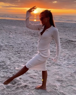 Agnieszka Kaczorowska feet photo thumbnail