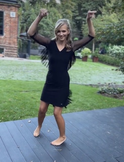 Agnieszka Kaczorowska feet photo thumbnail