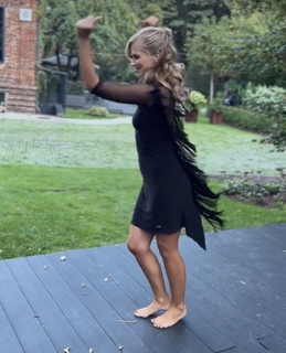 Agnieszka Kaczorowska feet photo thumbnail