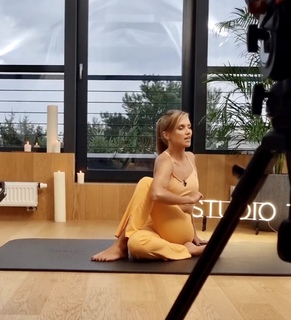 Agnieszka Kaczorowska feet photo thumbnail