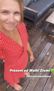 Agnieszka Kaczorowska feet photo thumbnail