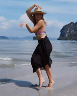 Agnieszka Kaczorowska feet photo 15