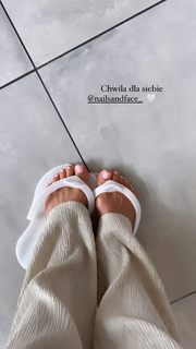 Agnieszka Kawiorska feet photo 4