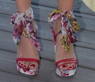 Agnieszka Popielewicz feet photo thumbnail
