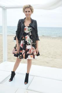 Agnieszka Popielewicz feet photo thumbnail
