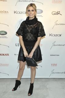 Agnieszka Popielewicz feet photo thumbnail