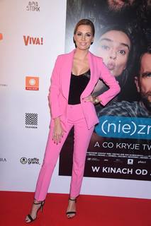Agnieszka Popielewicz feet photo thumbnail