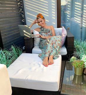 Agnieszka Popielewicz feet photo thumbnail